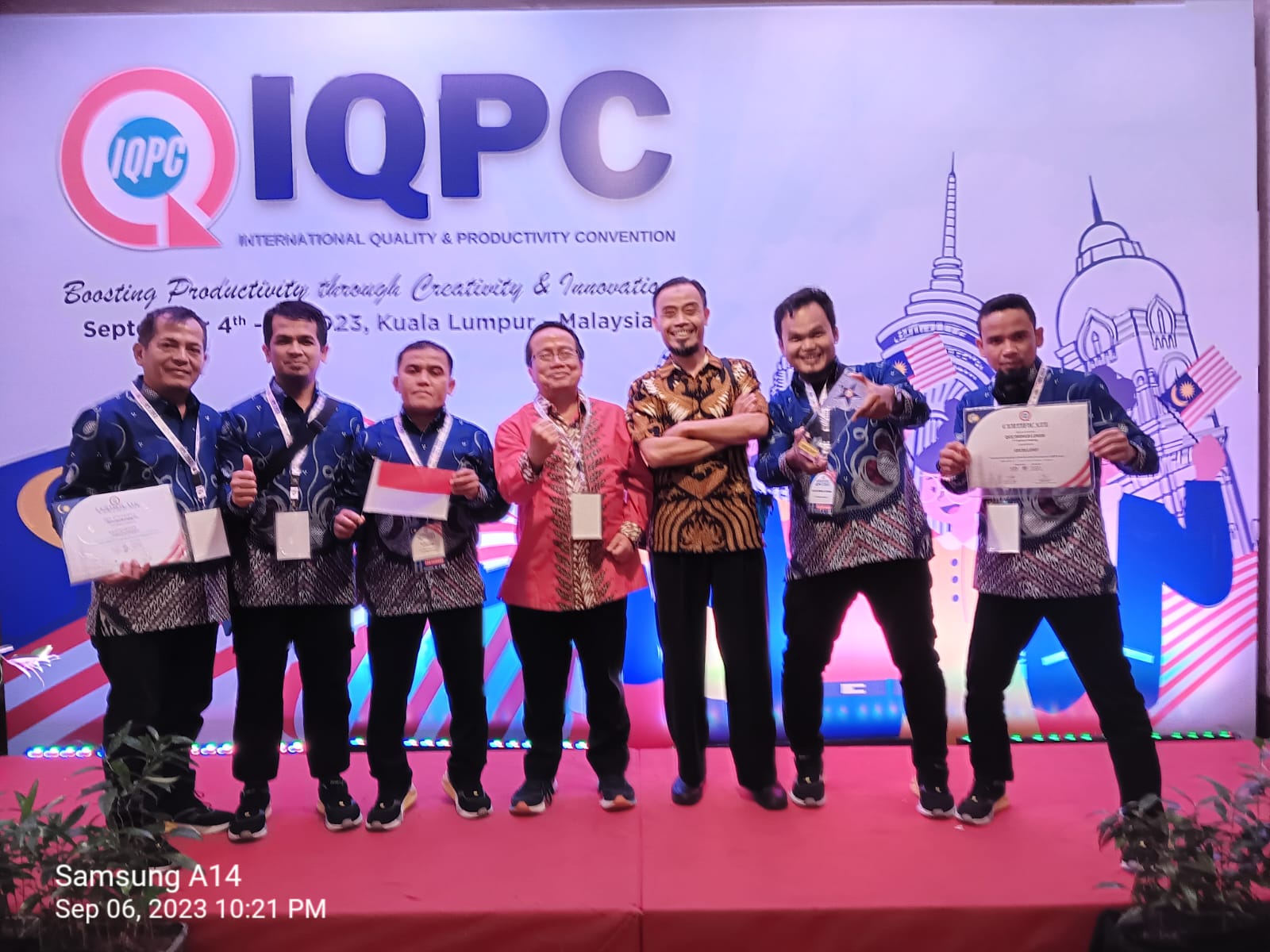 Tim Inovasi Semen Padang Sabet Prestasi Tertinggi pada IQPC 2023 di Kuala Lumpur